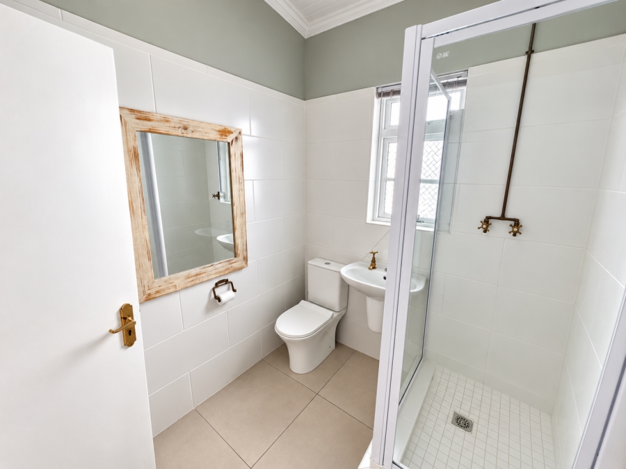 2 Bedroom Property for Sale in Green Point Western Cape